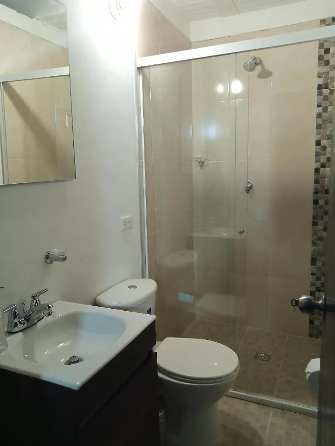Vip Apartasuites Rosales Μεντεγίν 0*,